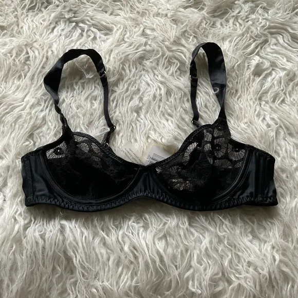 🆕 Myla Carnaby embroidered bra‎