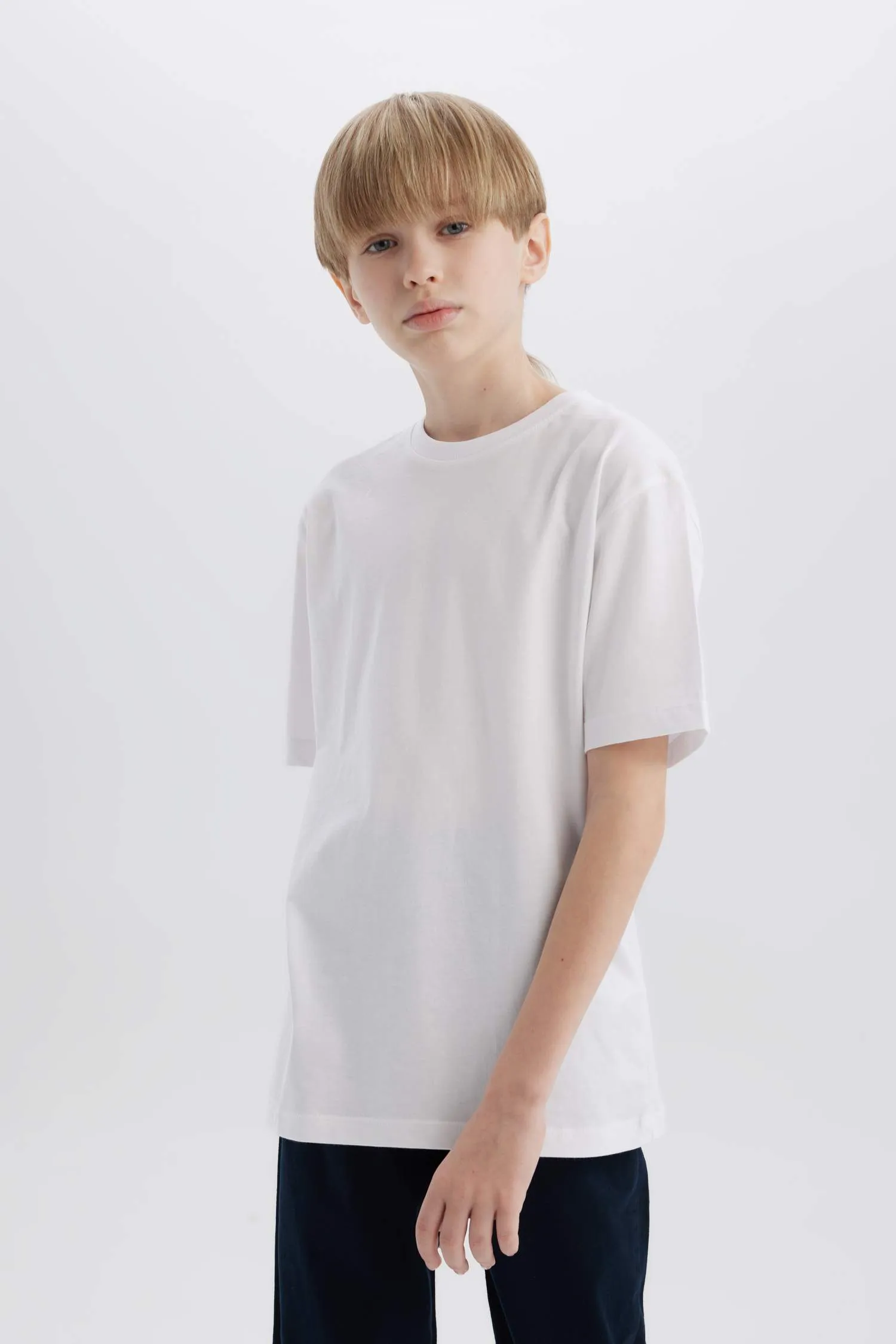 Boy Regular Fit Crew Neck Short Sleeve T-Shirt