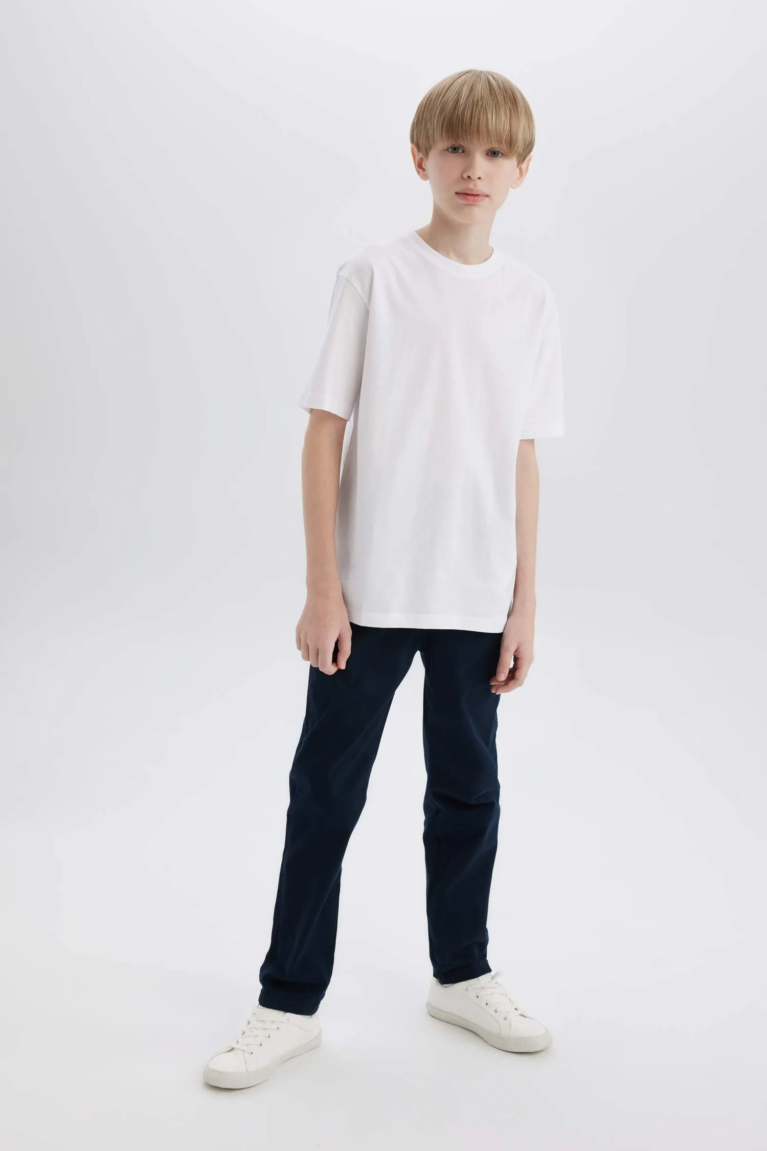 Boy Regular Fit Crew Neck Short Sleeve T-Shirt