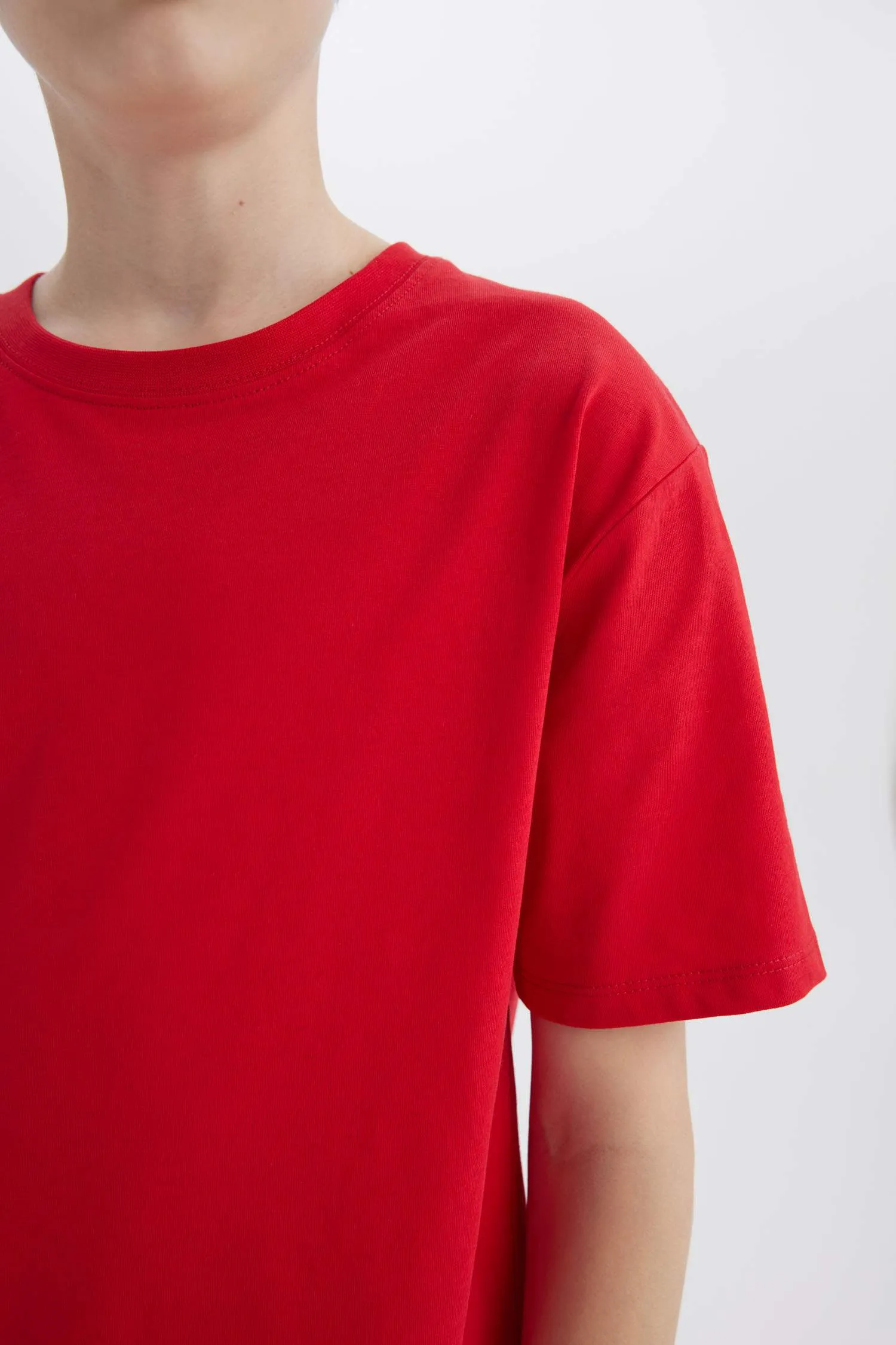 Boy Regular Fit Crew Neck Short Sleeve T-Shirt