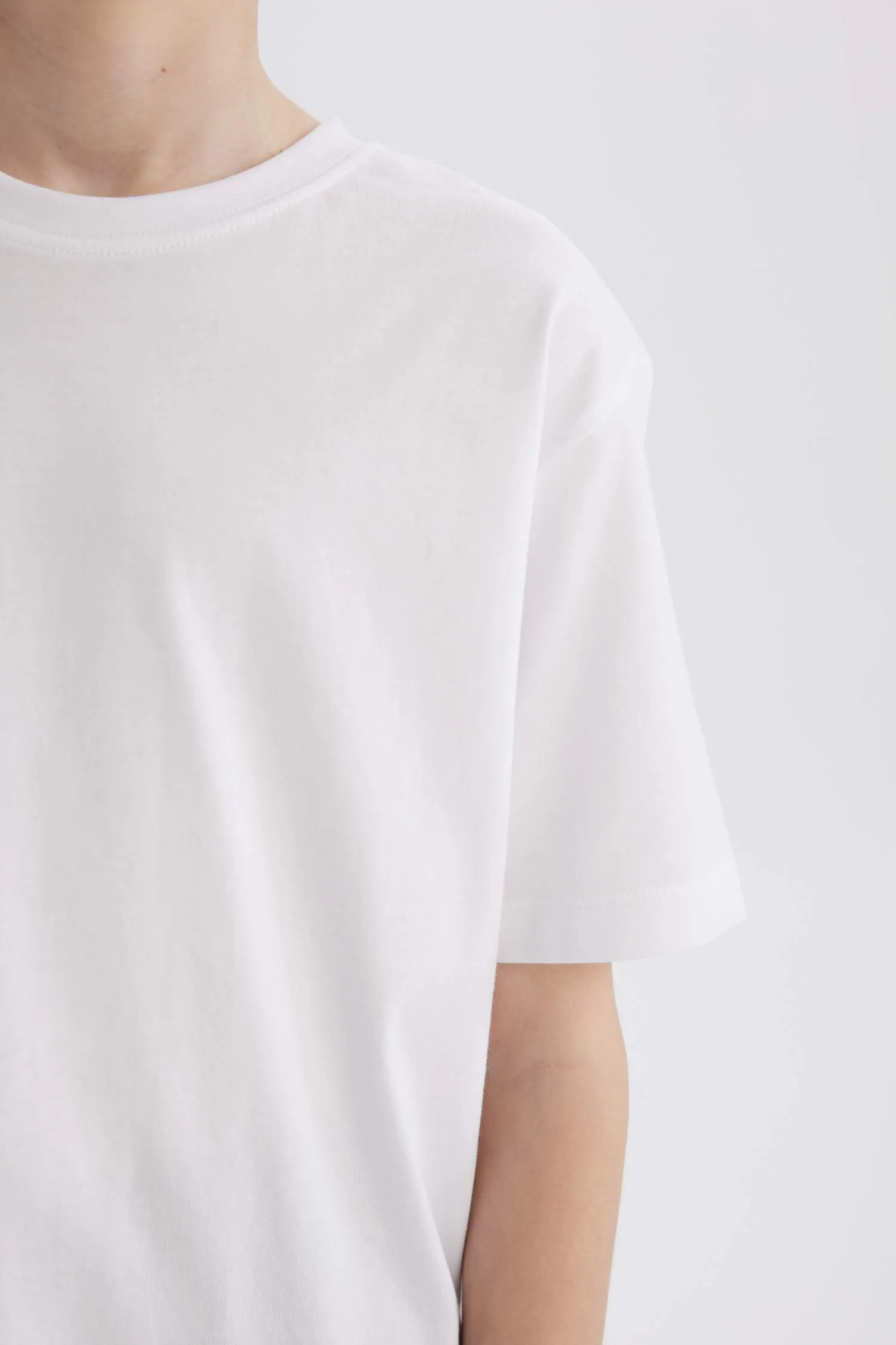 Boy Regular Fit Crew Neck Short Sleeve T-Shirt