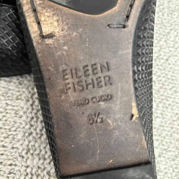 EILEEN FISHER  Black Waffle Leather Low  Wedges