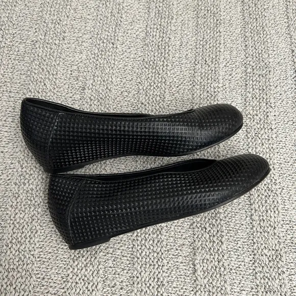 EILEEN FISHER  Black Waffle Leather Low  Wedges