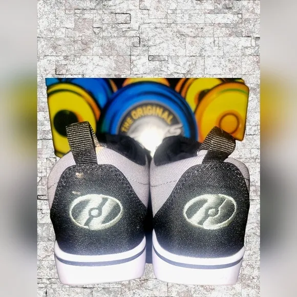 HEELYS NWOT PRO 20 Unisex Wheeled Skate Shoe