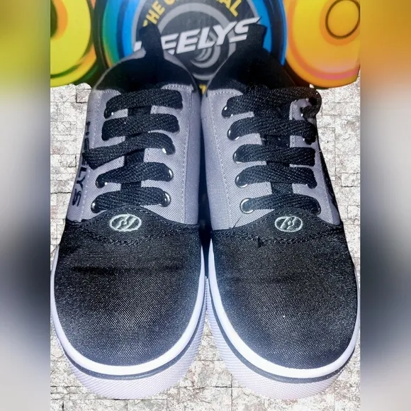 HEELYS NWOT PRO 20 Unisex Wheeled Skate Shoe