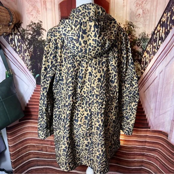 J. Crew XS Perfect Rain Jacket in Leopard Print Water Resistant Hooded Pockets