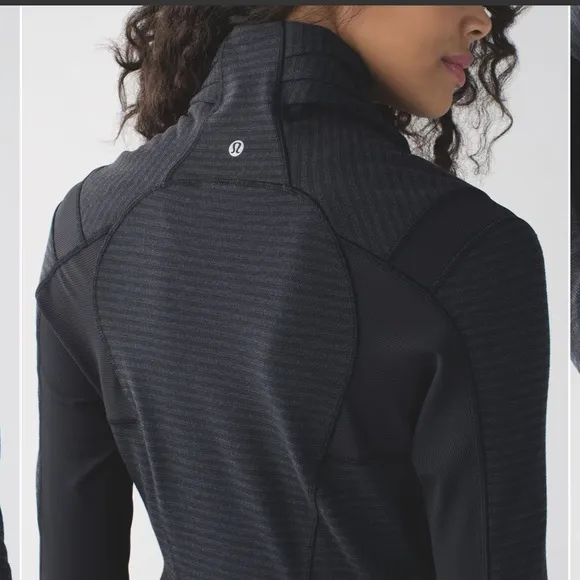 Lululemon Bhakti Yoga Jacket size 4 Luon Dark Grey Black