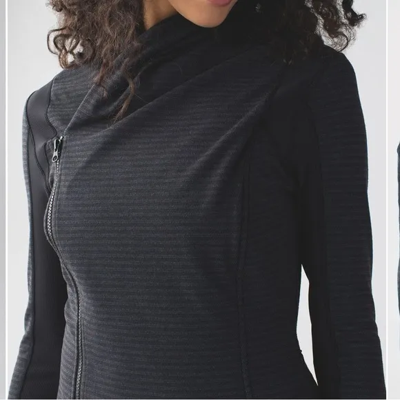 Lululemon Bhakti Yoga Jacket size 4 Luon Dark Grey Black