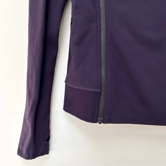 Lululemon Bhakti Yoga Zip Up Jacket in Black Grape Purple Violet size 8