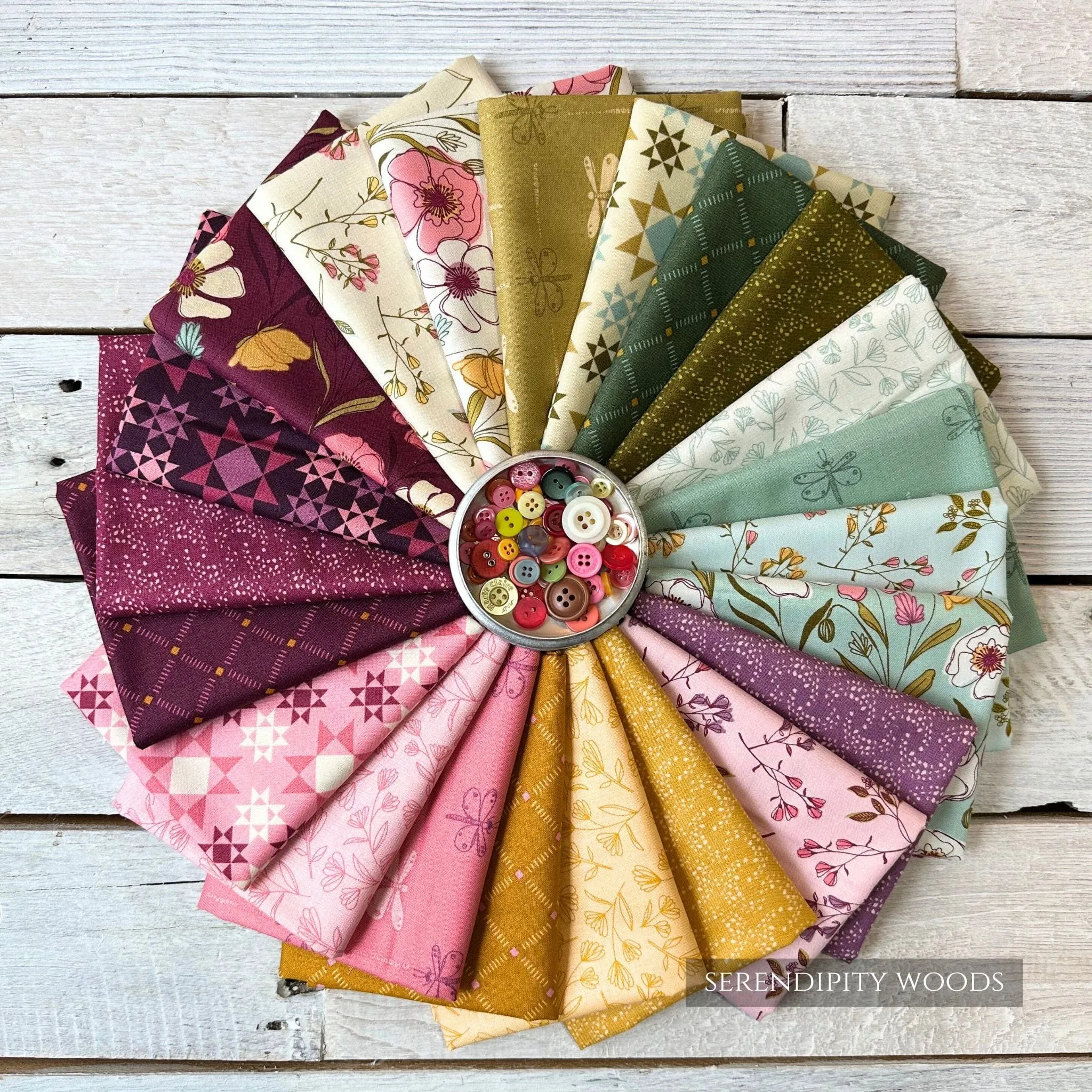 Meadow Walk Bloom Burst Cream Fabric 1340-L