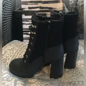 New Dolce Vita Dixy Faux Shearling Trim Heel Platform Boots