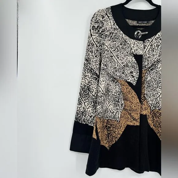 Nic   Zoe Santana Cardigan Sweater Jacket Leafs Metal Clasp Printed Size Medium