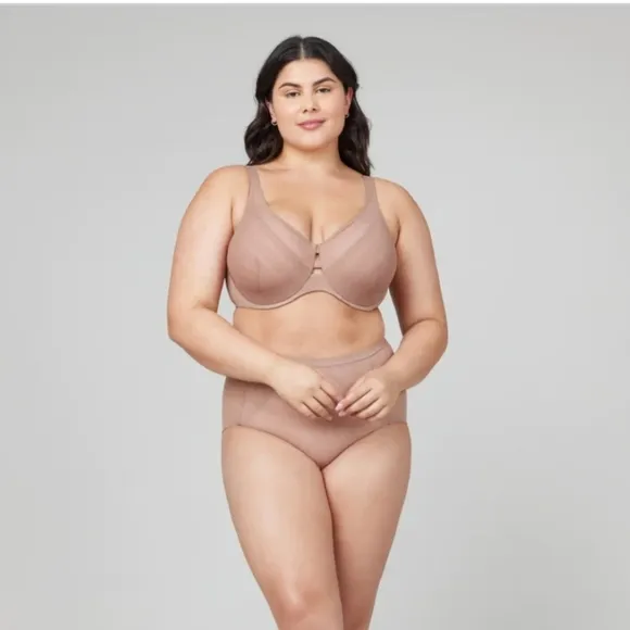 NWT Low Profile Illusion Lace Minimizer Bra