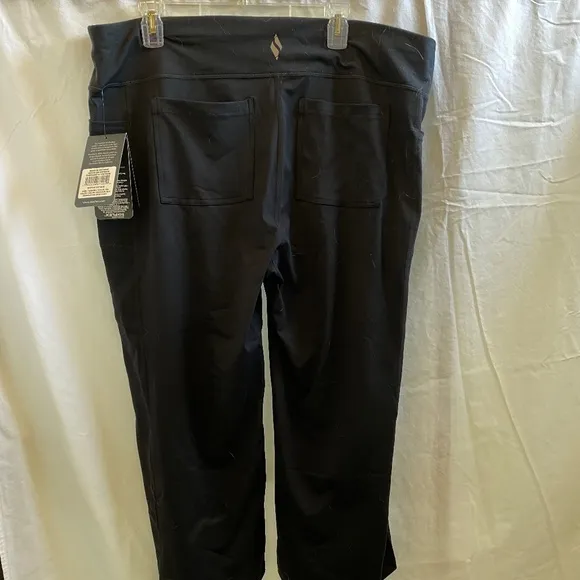 NWT SKECHERS - GO WALK - Women's - Workout Leggings Capri - Size: 3XL