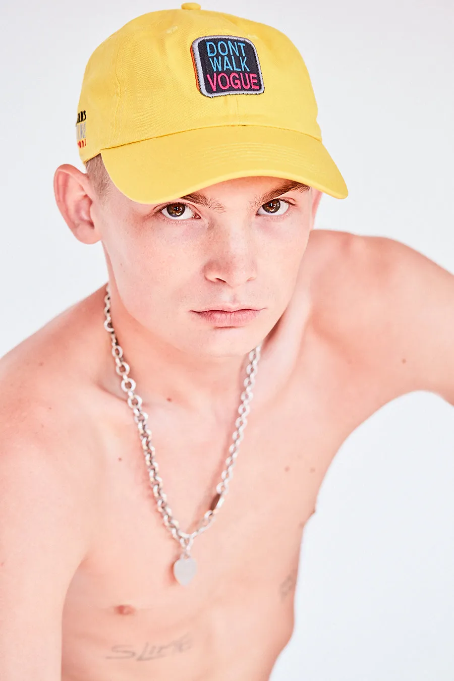 The Dont Walk Vogue Hat - Yellow