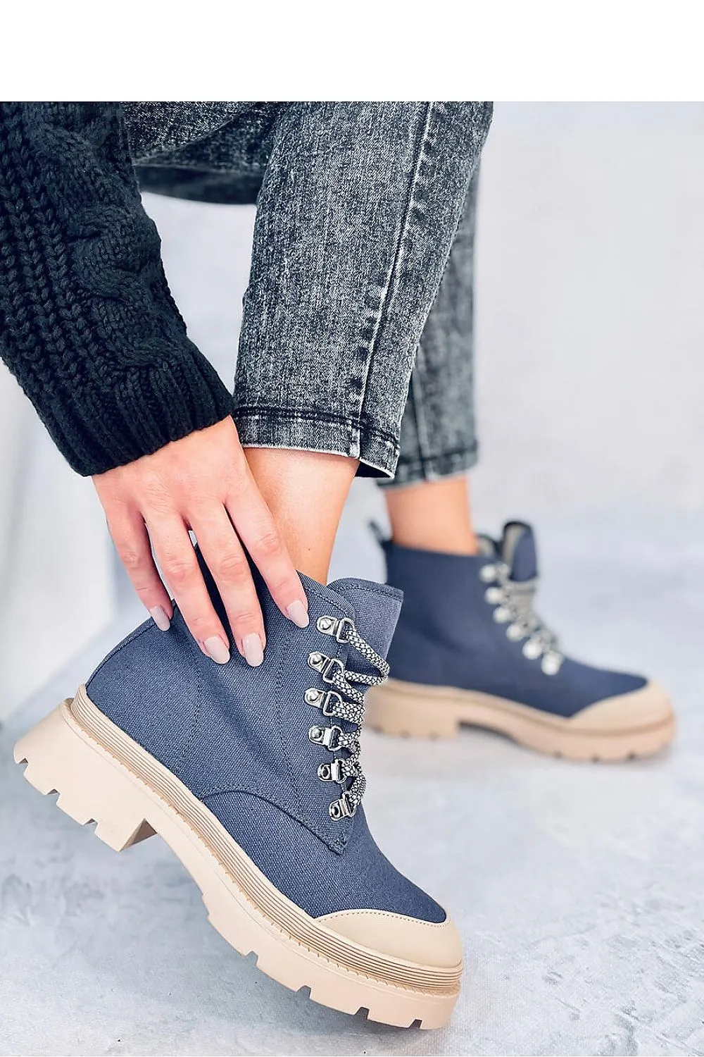 Trekking Boots