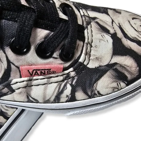 VANS Kids 10.5 Authentic Digi Rose Black/ True White Water-Resistant Canvas 3085